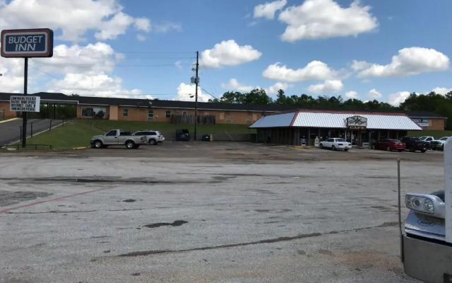 Budget Inn