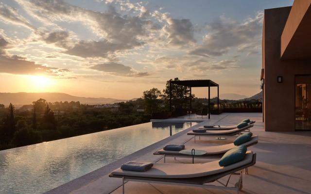 Astrea Villa