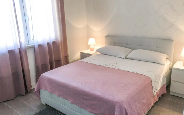 Punta Preko Apartments