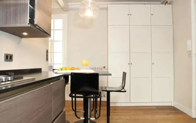 Private Apartment - Marais - Francs Bourgeois