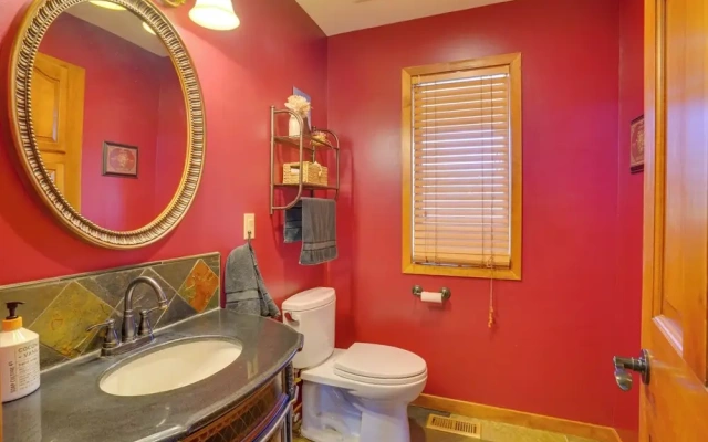 Expansive Retreat on 5 Acres in Shakopee!