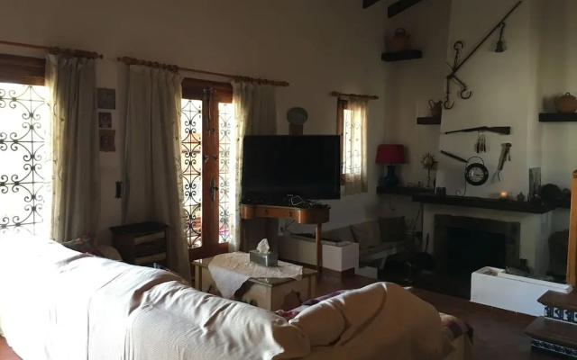 Casa Rural Paloma B&B
