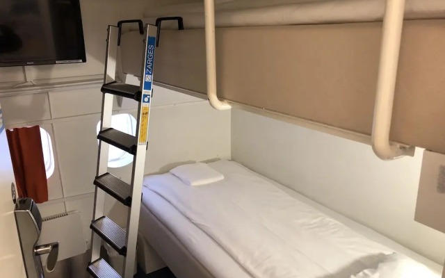 Jumbo Stay - Hostel