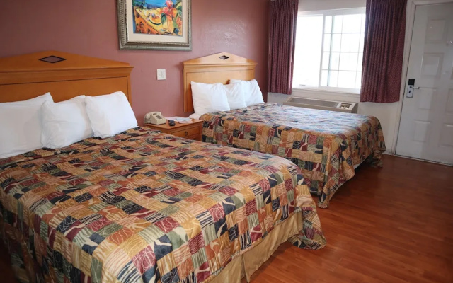 Capri Motel