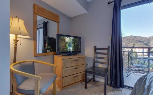 Laurel Inn 208 - One Bedroom Cabin
