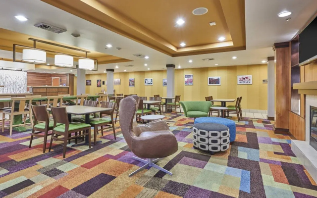 Fairfield Inn & Suites by Marriott Burlington