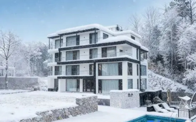 Nianshan · Soul & Mountain - Luxury Private Hot Spring Retreat