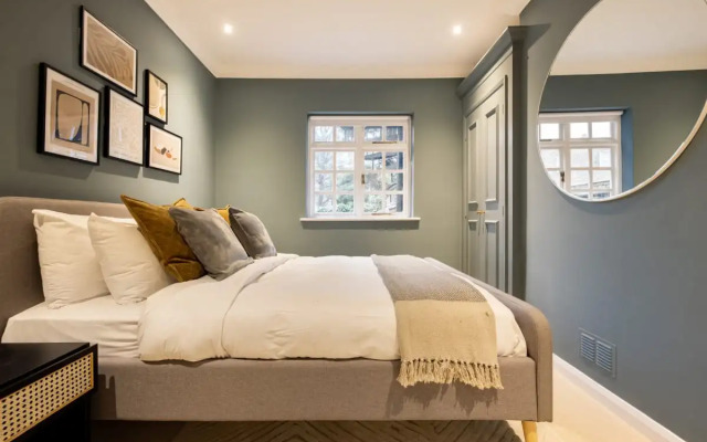 The Sands End Secret - Stylish 2BDR Flat with Garden