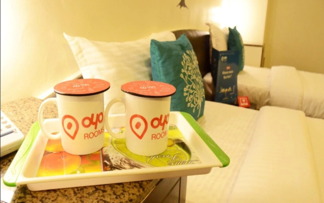 OYO 2161 Hotel Ashray