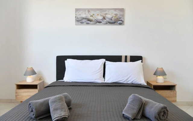Two Bedroom House - Paroikia Central