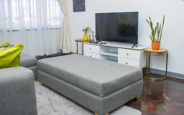 Centrally Located 1 Bedroom Apartment - 2365