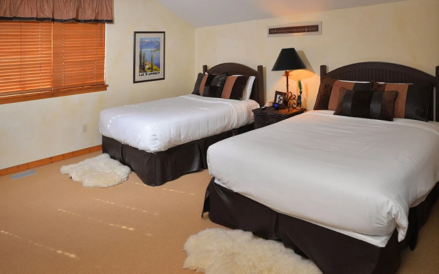 Enclave #193 3 Bedrooms 5 Bathrooms Condo