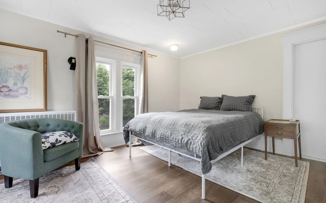 Gage Farmhouse Limit 6 2 Bedroom Apts by RedAwning