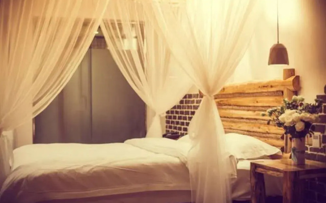Zhangjiajie Interval Time Travel Inn