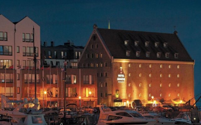 Hotel Gdańsk Superior вид на фасад
