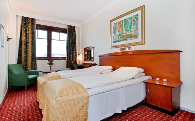 Chesterfield Hotel