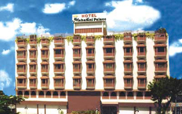 Hotel Maharani Palace вид на фасад