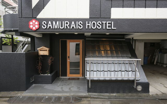 SAMURAIS HOSTEL Ikebukuro вид на фасад