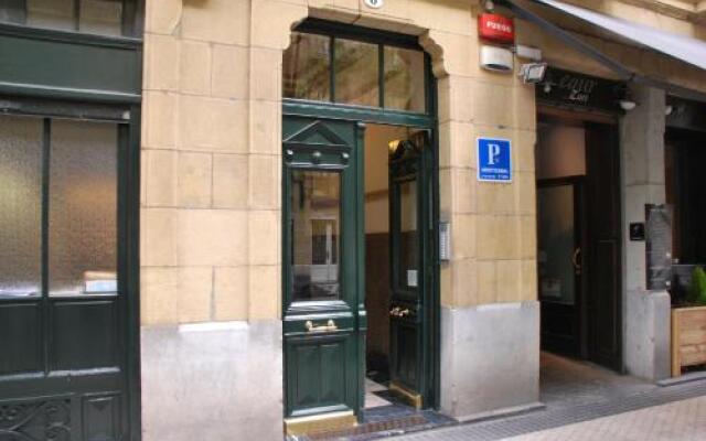 Отель Pension Aristizabal Испания, Сан-Себастьян - отзывы, цены и фото номеров - забронировать отель Pension Aristizabal онлайн вид на фасад