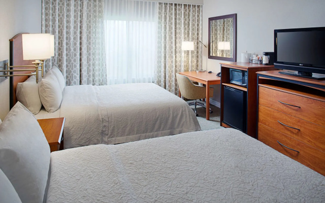 Hampton Inn & Suites Lancaster