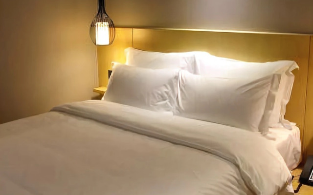 Boning Hotel
