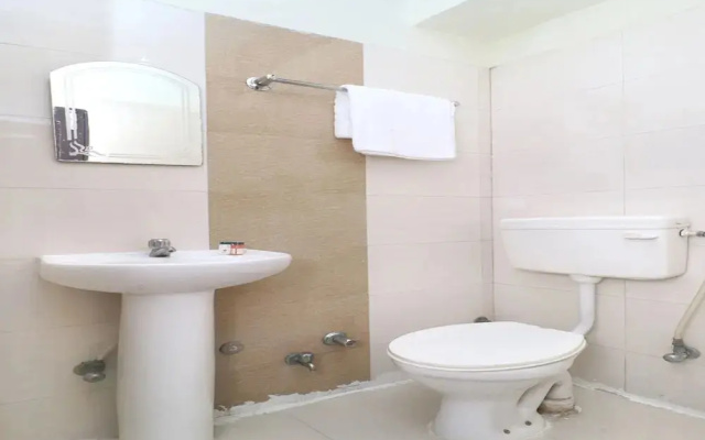 Hotel Silver Star By OYO Rooms