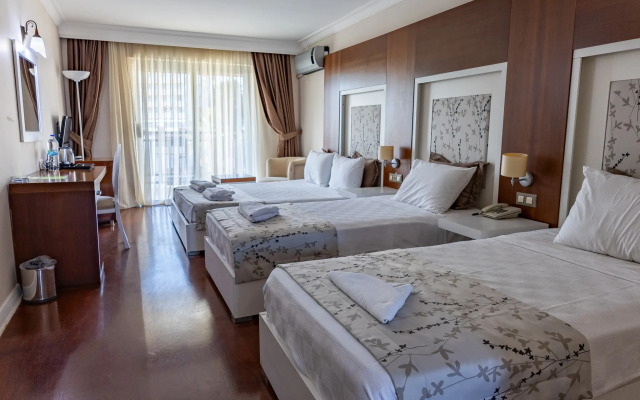 Sentinus Beach Hotel
