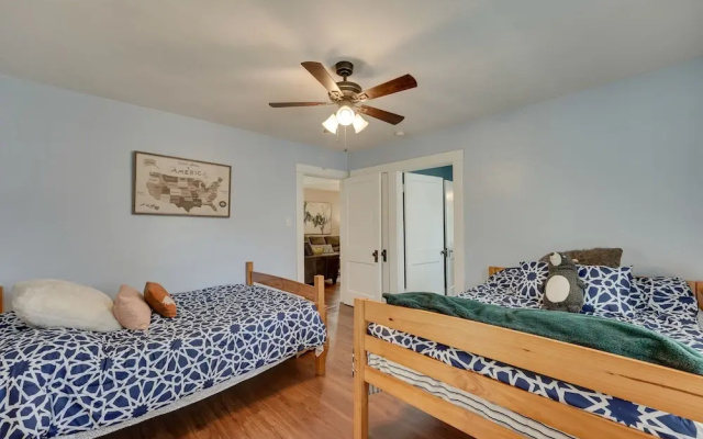 Dog-friendly Springfield Home < 1 Mi to Msu!