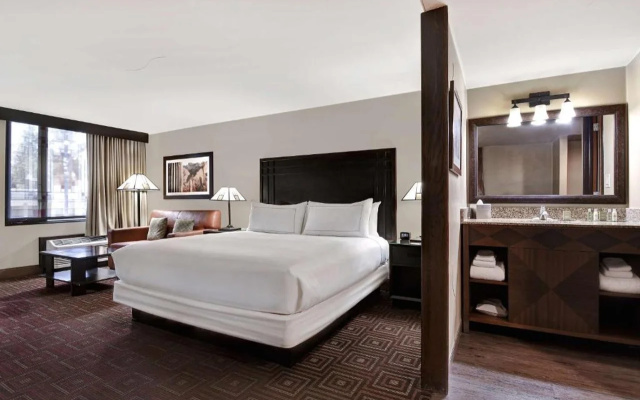 Doubletree by Hilton Phoenix - Tempe