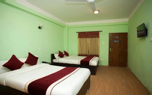OYO 237 Hotel S Galaxy