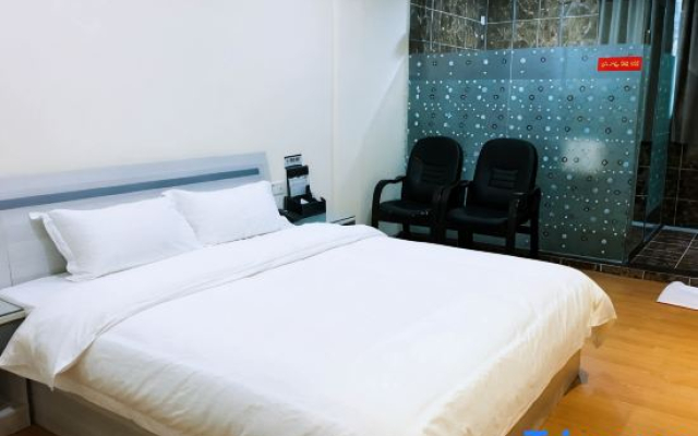 Li Yin Business Hotel