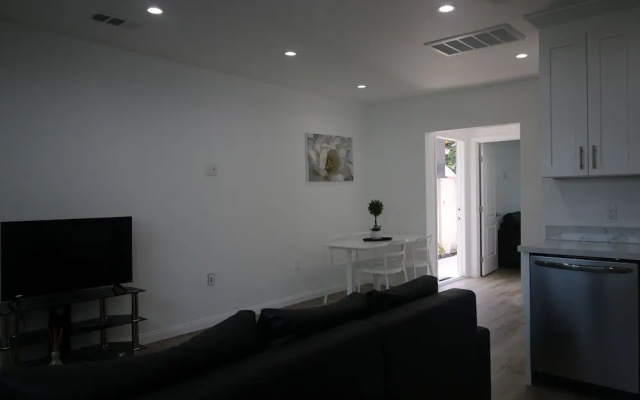 Brand New 1BD House Private