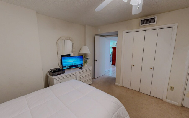 Shoreline Towers 3053 2 Bedroom Condo