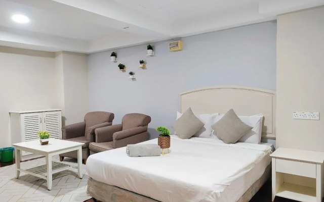 Star Regency by Plush