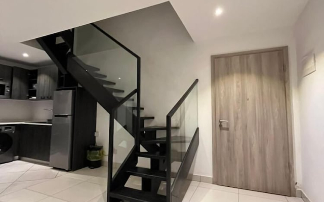 Peravi Suites at The Lennox