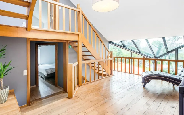 Villa in Ardennes With Pool and Nature Nearby