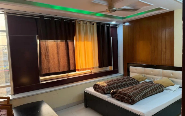 Hotel Shaurya