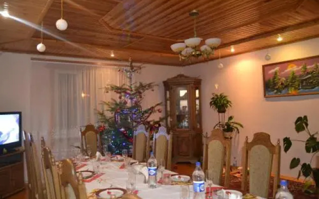 Faina House