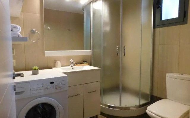 Vassia Holiday Home's