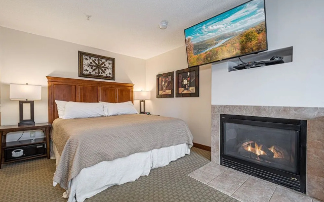 Suites at Silver Tree A123