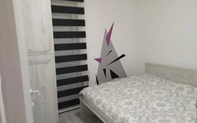 Apartment Triangle