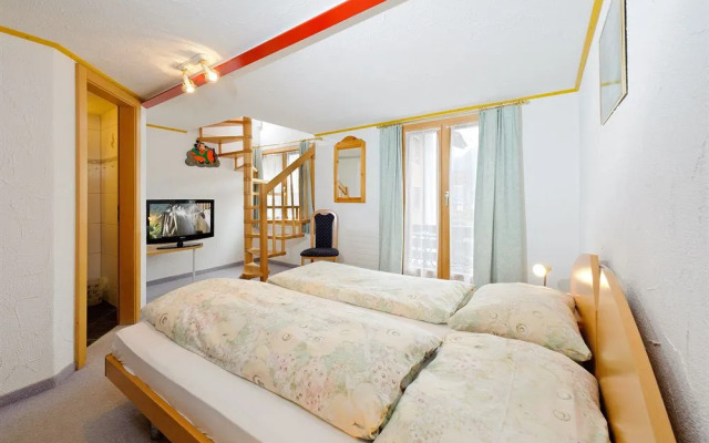 Hotel Alpina
