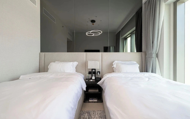 Luxury 2BR Burj Khalifa View Dubai Mall
