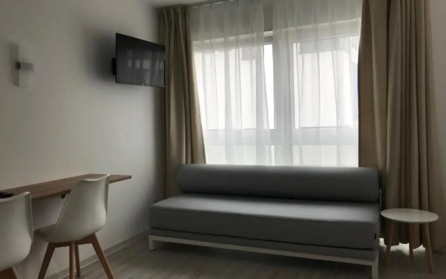 Hotel 83