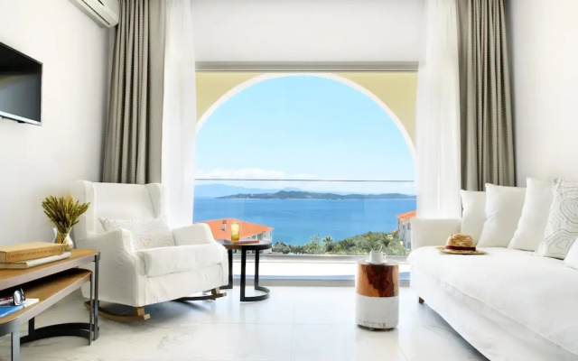 Akrathos Beach Hotel