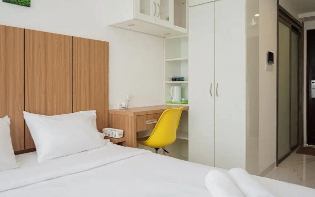 Well Appointed and Homey Studio at Sky House BSD Apartment