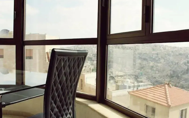 Old View Furnished Apartment