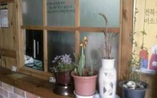 Theme Motel