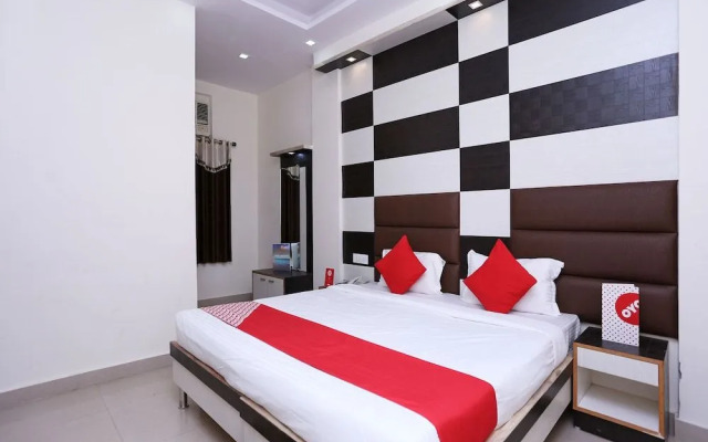 Laxmi Sadan Hotel