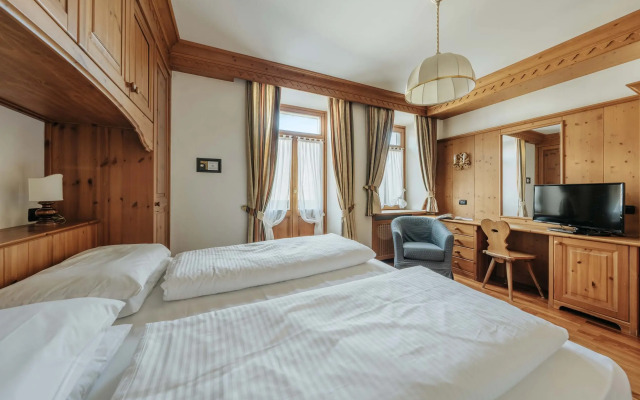 Franceschi Park Hotel